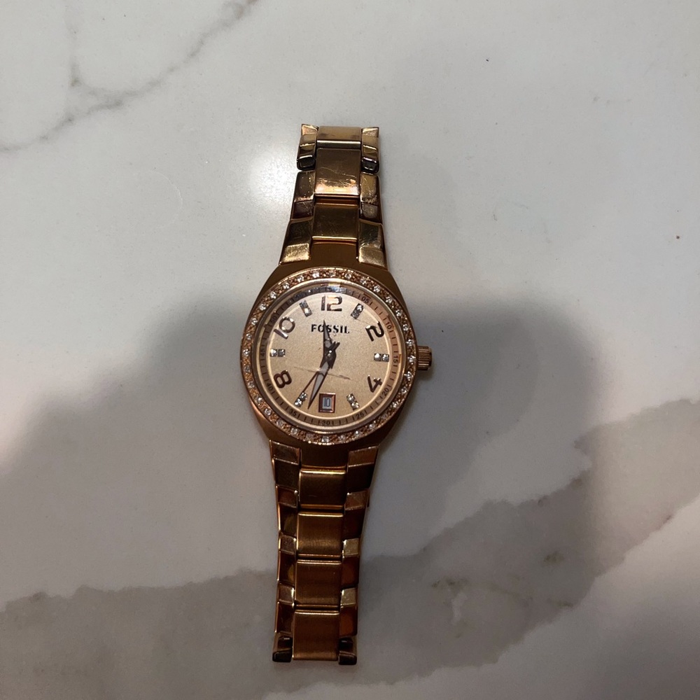 ROSEGOLD WOMENS FOSSIL WATCH